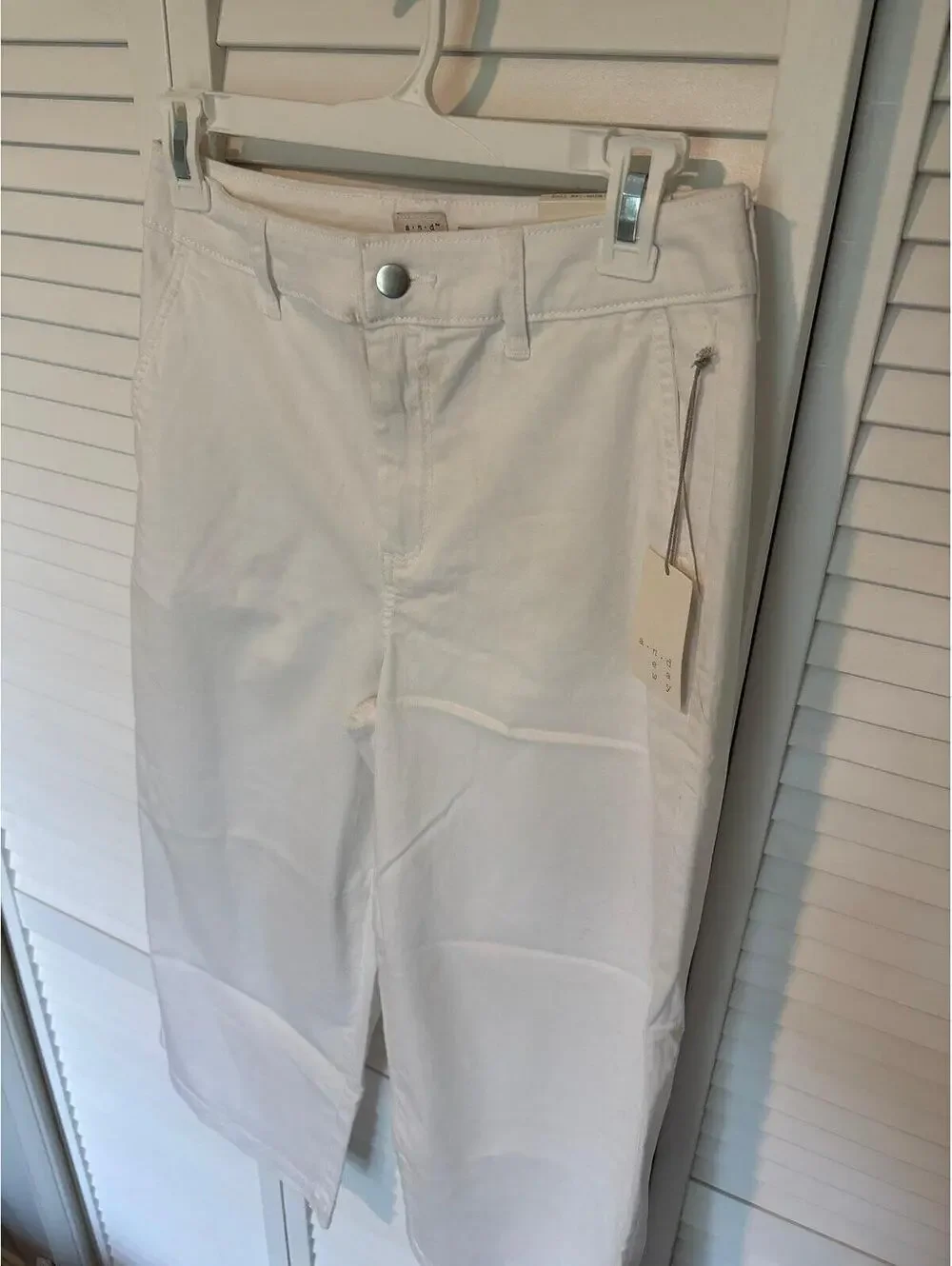 Universal Thread Wide Leg Crop High Rise white stretch pants